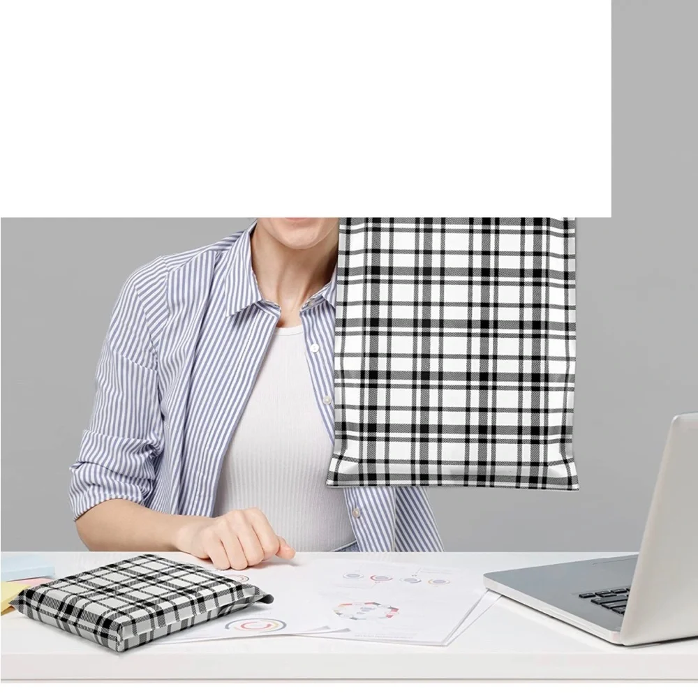 25ct 6x9’ Polymailer Bags~BONUS 25ct Free Stickers~New~